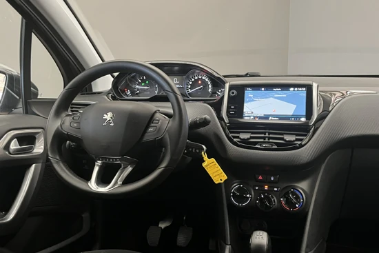 Peugeot 2008 1.2 110PK Blue Lion | Navigatie | Parkeersensoren | Carplay | Bluetooth | Cruise | Airco |