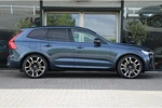 Volvo XC60 Recharge T8 AWD Ultra Dark | Full Option! | Luchtvering | Bowers & Wilkins | Gelamineerd/Getint Glas | HUD