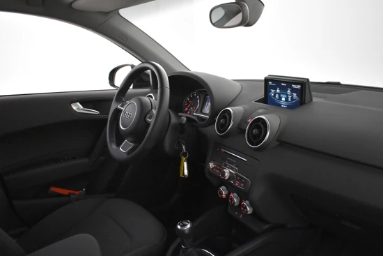 Audi A1 Sportback 1.0 TFSI 95PK Adrenalin | Cruise Control | LMV 17 Inch | S-Line exterieur | Bluetooth | Automatische airco