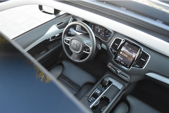 Volvo XC90 T8 Aut-8 Recharge AWD Ultimate Dark Long Range | Head-up Display | 360 graden camera | Stoel + stuur