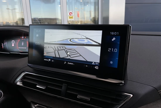 Peugeot 3008 1.2 PureTech GT Navigatie | Climate | Sensoren voor/achter | Camera | Keyless | Carplay