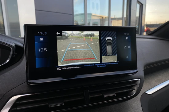 Peugeot 3008 1.2 PureTech GT Navigatie | Climate | Sensoren voor/achter | Camera | Keyless | Carplay