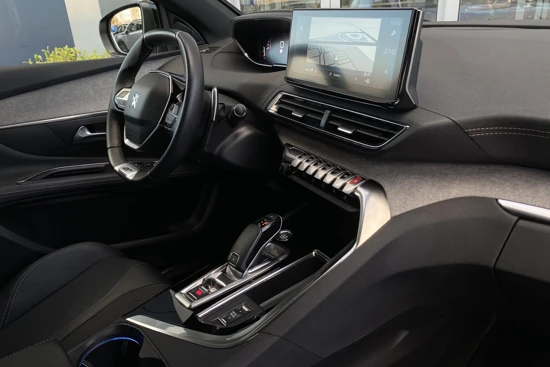 Peugeot 3008 1.2 PureTech GT Navigatie | Climate | Sensoren voor/achter | Camera | Keyless | Carplay