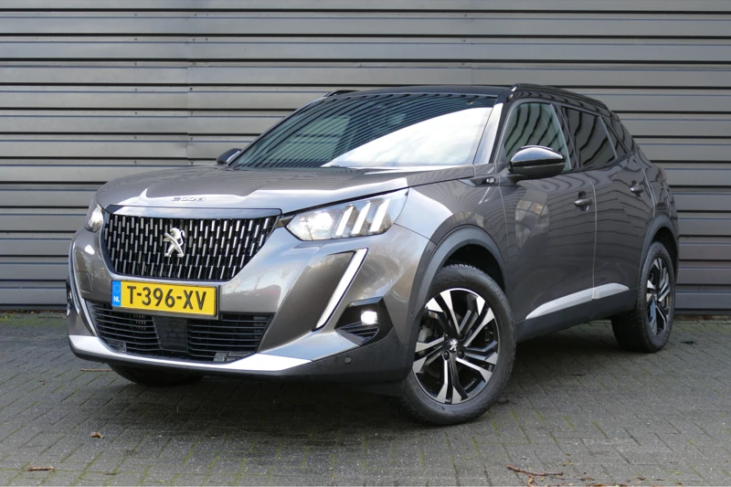 Peugeot 2008 1.2 PURETECH 130PK GT / NAVI / CLIMA / PDC / 17" LMV / CAMERA / KEYLESS / PANO.DAK / FULL-LED / BLUETOOTH / CRUISECONTROL / 1E E