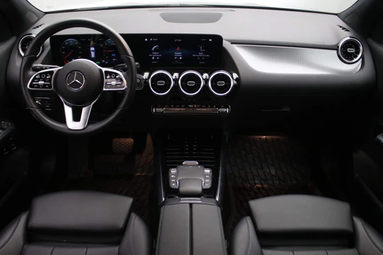 Mercedes-Benz GLA 250e 218 PK | Leder | Adap. Cruise C.| Wide-Screen | CAM | NAV | Elec. achterklep | Stoelv
