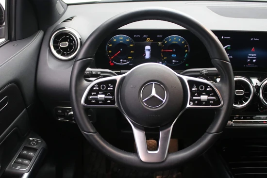 Mercedes-Benz GLA 250e 218Pk Style Aut. | Leder | Adap. Cruise C.| Wide-Screen | CAM | NAV | Elec. achterklep | Stoelverw, |
