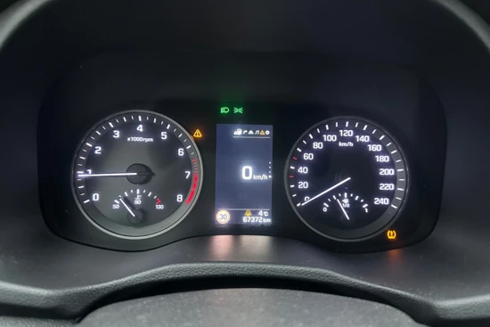 Hyundai Tucson 1.6 GDi Comfort | Trekhaak! | Navigatie | Stoelverwarming | Parkeersensoren V+A | CruiseControl |