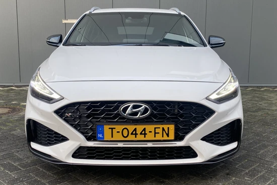 Hyundai i30 Wagon 1.5 T-GDI 160pk MHEV N-Line | Sportstoel Bestuurder met geheugen | Digitaal Cockpit | 18'' Velgen | LED verlichting