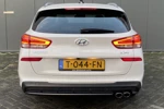 Hyundai i30 Wagon 1.5 T-GDI 160pk MHEV N-Line | Leder | Climate | Camera | Keyless | Full-Led | Navigatie | Alcantara | 18" Lichtmetaal | El