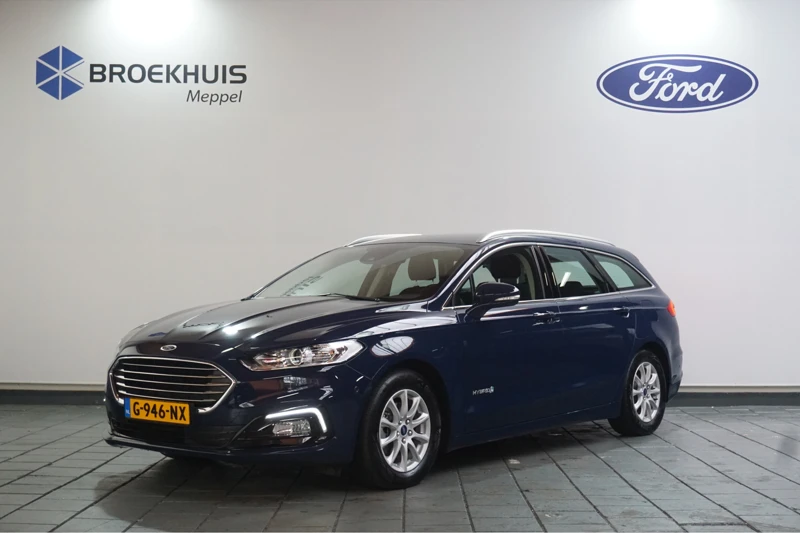 Ford Mondeo Wagon 2.0 Hybrid Titanium | Trekhaak | Voorruitverwarming | PDC Voor & Achter | Clima | Apple/Android Carplay | Lichtmetaal | Na