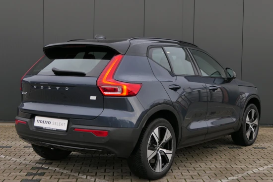 Volvo XC40 Single Motor Ultimate l Panoramadak l Trekhaak l Allseason l 360 camera