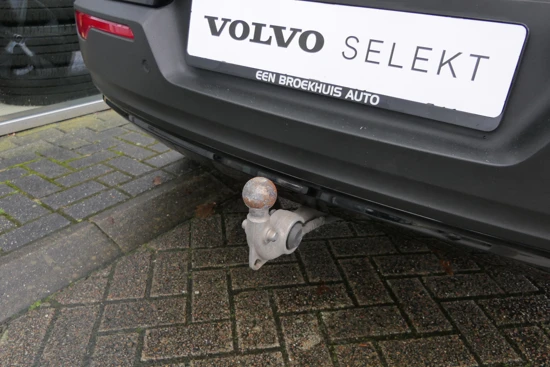 Volvo XC40 Single Motor Ultimate l Panoramadak l Trekhaak l Allseason l 360 camera