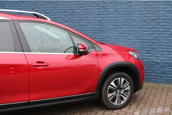 Peugeot 2008 SUV 1.2 PureTech 110pk Allure