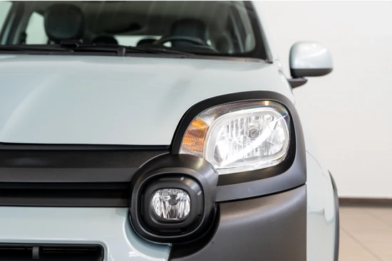 Fiat Panda 1.0 Hybrid Cross | Launch Edition | Trekhaak | Climate Controle | Parkeersensoren |