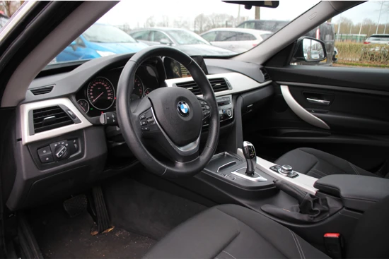 BMW 3-serie Gran Turismo 320I AUTOMAAT 184PK | NL-AUTO! | NAVI | CLIMA | CRUISE | PARKEERSENSOREN | PERFECT ONDERHOUDEN!