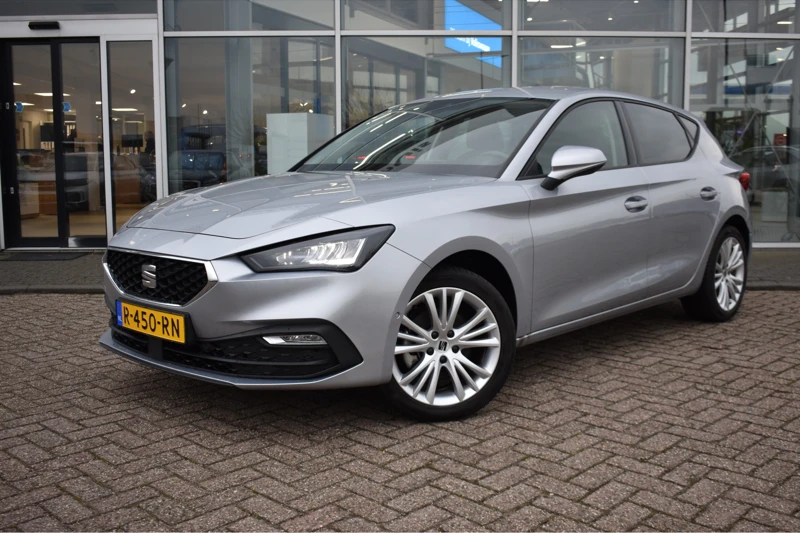 SEAT Leon 1.0 eTSI 110PK DSG-7 Style Business Intense | NAVIGATIE | CAMERA | ADAPT. CRUISE