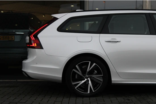 Volvo V90 T6 Plus Dark Long Range | Luchtvering | Harman/Kardon | 360° Camera | Panodak | Memory-Seats | BLIS | Trekhaak | DAB