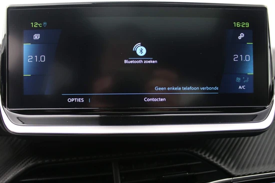 Peugeot e-2008 EV GT Pack 50 kWh | Panorama dak | Camera | Navigatie | Parkeersensoren Voor + Achter |