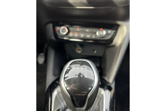 Opel Corsa *1.2 100PK | Camera | Navigatie | Stoel/Stuurverwarming | Carplay | Parkeersensoren Achter | Bluetooth | DAB | LED Achterlichten