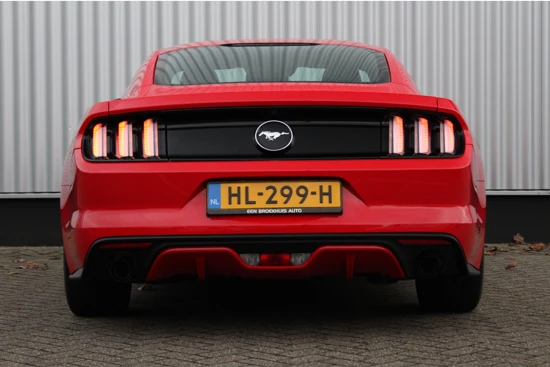 Ford Mustang 2.3 EcoBoost Fastback | Nieuwstaat | 1e eig. | NL-Auto | Dealeronderhouden | Uniek |