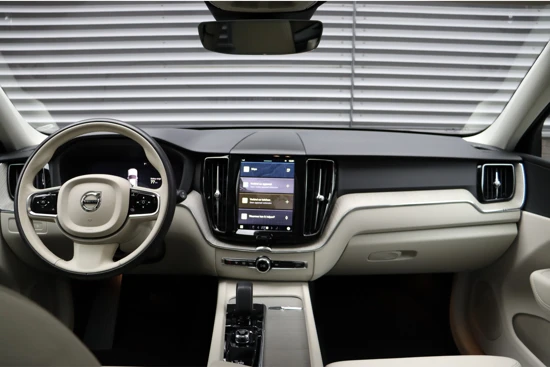 Volvo XC60 RECHARGE T6 BRIGHT PLUS | PANORAMADAK | MEMORY | EL.BED.STOELEN | EL.BED.ACHTERKLEP | GETINT GLAS |