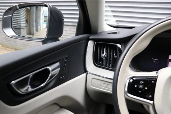 Volvo XC60 RECHARGE T6 BRIGHT PLUS | PANORAMADAK | MEMORY | EL.BED.STOELEN | EL.BED.ACHTERKLEP | GETINT GLAS |