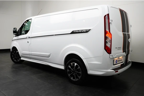 Ford Transit 2.0 170PK L2H1 Sport Automaat / Parkeersensor voor en achter / Navigatiesysteem / Apple carplay, Android auto /