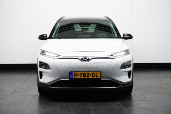 Hyundai KONA EV Premium 64 kWh 204PK | 4% bijtelling | Stoelverwarming en Ventilatie | Stuurverwarming | Adaptieve Cruise | Navigatie | Camer