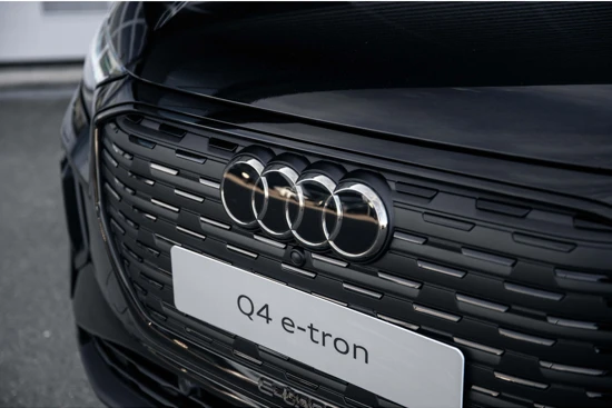 Audi Q4 e-tron Q4 45 e-tron 286 1AT S edition