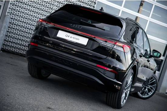 Audi Q4 e-tron Q4 45 e-tron 286 1AT S edition