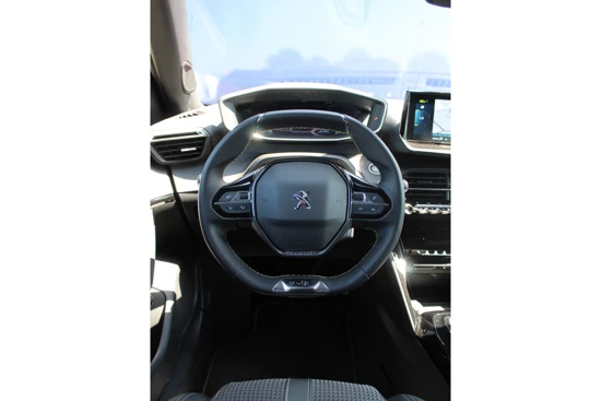 Peugeot e-2008 EV GT-PACK | 3 FASE | NAV | LEDER | CAM | Climate & Cruise C. | PDC | 17" LMV | Keyless |