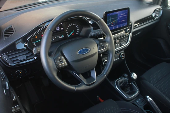 Ford Fiesta 1.0EB HYBRID 125PK TITANIUM | NAVIGATIE | APPLE CARPLAY | CLIMATE CTRL | PARK SENSOR ACHTER |