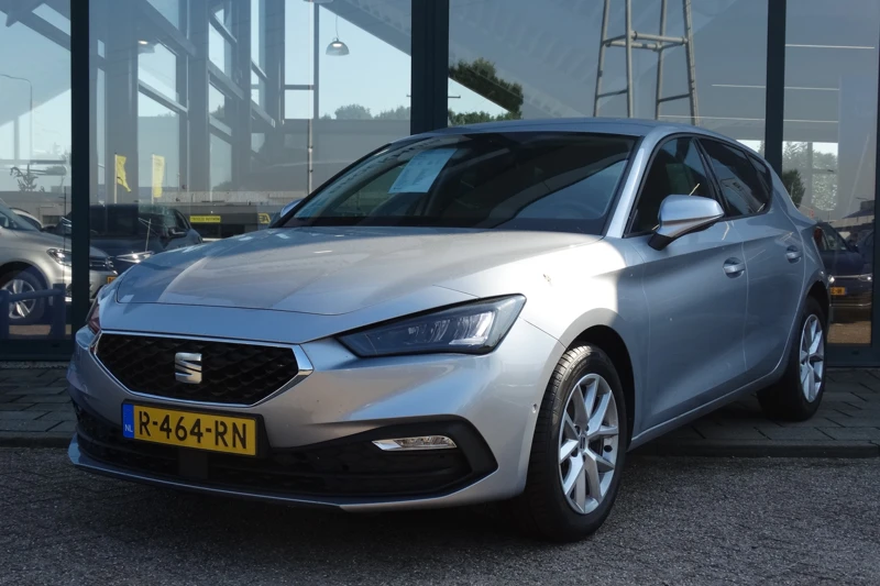 SEAT Leon 1.0 eTSI MHEV 110PK DSG Style Business Intense | Navigatie | Climate Control | Achteruitrijcamera | Carplay / Android auto