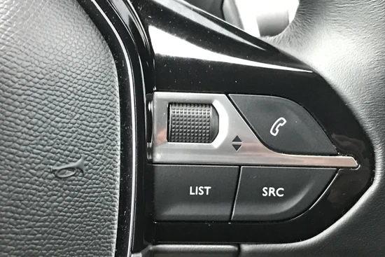 Peugeot 5008 1.2 130pk 7-Zits Allure Automaat | Led | Leder | Camera | Climate | Keyless | NL. Auto | Navigatie | 18" Lichtmetaal | Cruisecon
