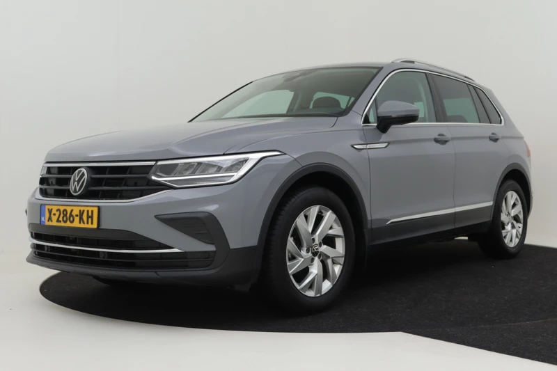 Volkswagen Tiguan 1.5 TSI 150PK DSG/AUTOMAAT | Zwenkbare trekhaak | App-connect met Google maps Navigatie | Led koplampen | Achteruitrijcamera | W