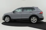 Volkswagen Tiguan 1.5 TSI 150PK DSG/AUTOMAAT | Zwenkbare trekhaak | App-connect met Google maps Navigatie | Led koplampen | Achteruitrijcamera | W