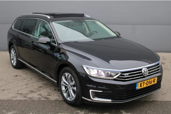 Volkswagen Passat 1.4TSI GTE Connected Series Plus