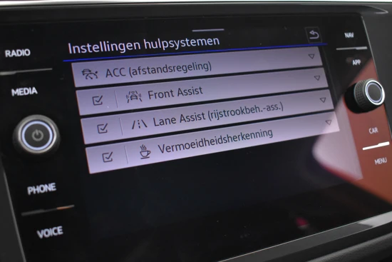 Volkswagen Tiguan 1.5 TSI 150PK DSG/AUTOMAAT | Zwenkbare trekhaak | App-connect met o.a. Google maps Navigatie | Cruise control adaptief | Led kop