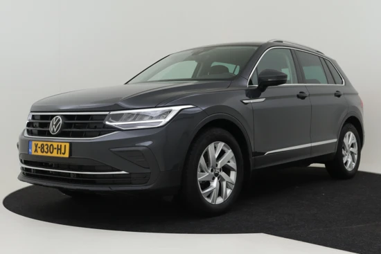 Volkswagen Tiguan 1.5 TSI 150PK DSG/AUTOMAAT | Zwenkbare trekhaak | App-connect met o.a. Google maps Navigatie | Cruise control adaptief | Led kop