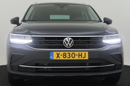 Volkswagen Tiguan 1.5 TSI 150PK DSG/AUTOMAAT | Zwenkbare trekhaak | App-connect met o.a. Google maps Navigatie | Cruise control adaptief | Led kop