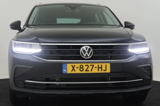 Volkswagen Tiguan 1.5 TSI 150PK DSG/AUTOMAAT | App-connect met Google maps navigatie | Led koplampen | Cruise control adaptief | DAB | Achteruitri