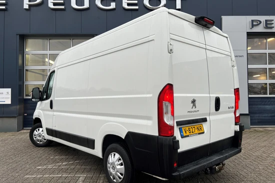 Peugeot Boxer 330 2.0 BlueHDI L2H2 Premium Pack