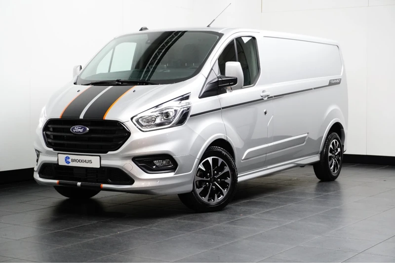 Ford Transit Custom 320 2.0 TDCI L2H1 Sport | Automaat | Camera | Half-Leder | Stoel- en voorruitverwarming | Apple Carplay/Android Auto |