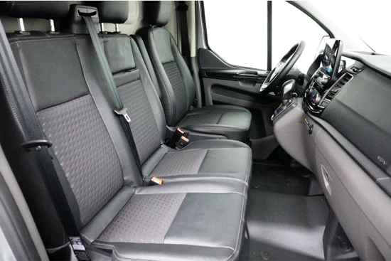 Ford Transit Custom 320 2.0 TDCI L2H1 Sport | Automaat | Camera | Half-Leder | Stoel- en voorruitverwarming | Apple Carplay/Android Auto |