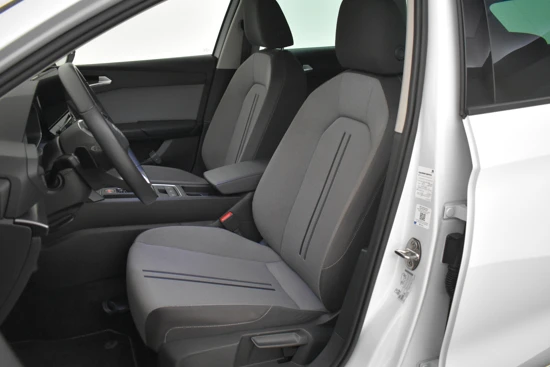 SEAT Leon 1.0 eTSI 110PK MHEV DSG/AUT. Style Business Intense | Fabrieksgarantie 2026 | 1e Eigenaar | Achteruitrij Camera | Digitaal Dashb