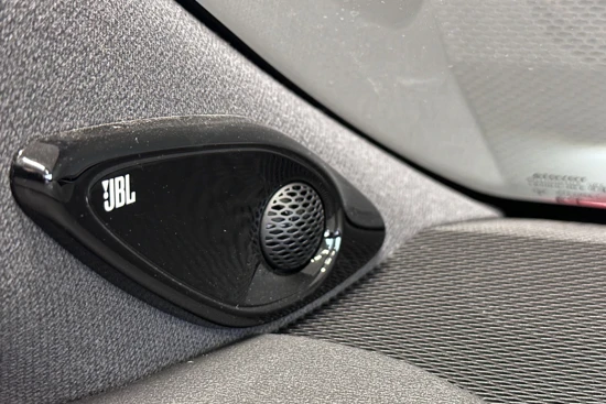 Toyota Corolla 2.0 Hybrid Executive JBL