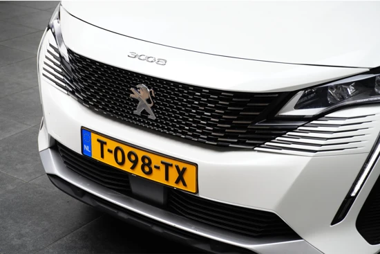 Peugeot 3008 1.6 HYBRID 300PK 4WD GT AUTOMAAT / NAVI / ALCANTARA / LED / CLIMA / PDC / CAMERA / 17"LMV / PARELMOER / WINTERPAKKET / BLUETOOTH