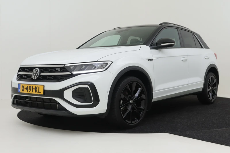 Volkswagen T-Roc 1.5 TSI 150PK R-Line Business | Achteruitrijcamera | Afneembare trekhaak | Adaptieve cruise control | App-connect | DAB | Parkee