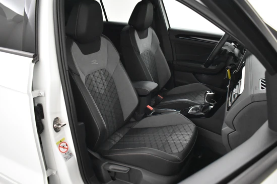 Volkswagen T-Roc 1.5 TSI 150PK R-Line Business | Achteruitrijcamera | Afneembare trekhaak | Adaptieve cruise control | App-connect | DAB | Parkee