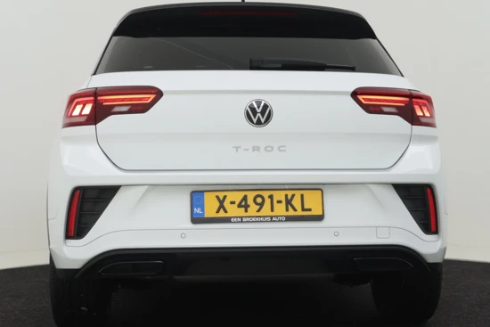 Volkswagen T-Roc 1.5 TSI 150PK R-Line Business | Achteruitrijcamera | Afneembare trekhaak | Adaptieve cruise control | App-connect | DAB | Parkee